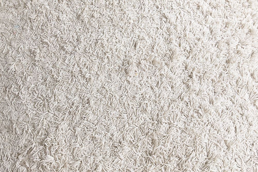 Comment nettoyer un tapis blanc ?